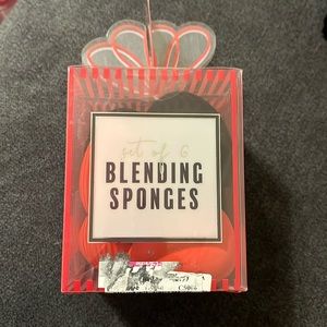 6 blending sponges NWT